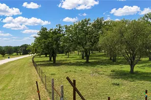 4450 Old Seguin Luling Rd, Seguin, TX 78155 - Photo 17