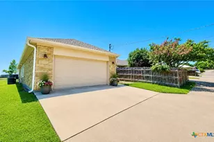 21 Samac Ln, Lampasas, TX 76550 - Photo 13