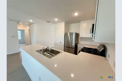 3175 Dispatch Drive, New Braunfels, TX 78130 - Photo 5
