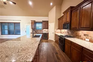 1622 Lacy Ridge Dr, Belton, TX 76513 - Photo 11