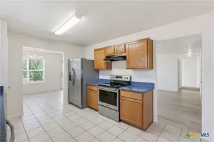 5206 Holster Dr, Killeen, TX 76549 - Photo 11