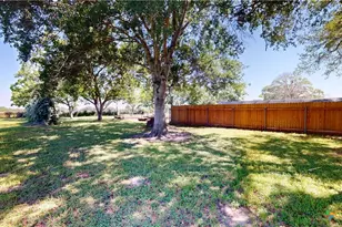 184 Russell Rd, Victoria, TX 77904 - Photo 35