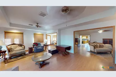 184 Russell Road, Victoria, TX 77904 - Photo 15