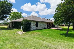 120 Rae Ln, Jarrell, TX 76537 - Photo 5