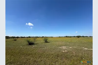 000 Madrone Lane, Victoria, TX 77904 - Photo 3