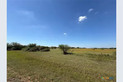 000 Madrone Lane, Victoria, TX 77904 - Photo 9