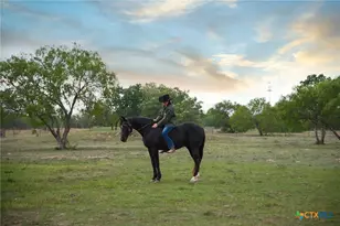 131 Wright Crk, Victoria, TX 77905 - Photo 3