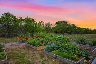 131 Wright Crk, Victoria, TX 77905 - Photo 11