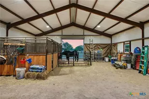 131 Wright Crk, Victoria, TX 77905 - Photo 9