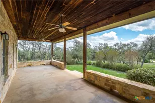 377 Buffalo Springs Rd, New Braunfels, TX 78132 - Photo 15