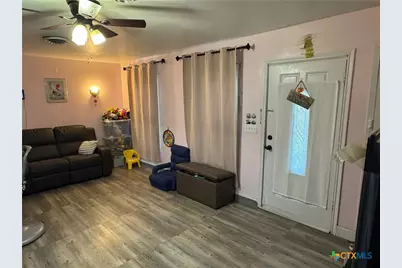 1117 Terrell Street, Cuero, TX 77954 - Photo 5