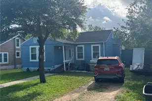 1117 Terrell St, Cuero, TX 77954 - Photo 3