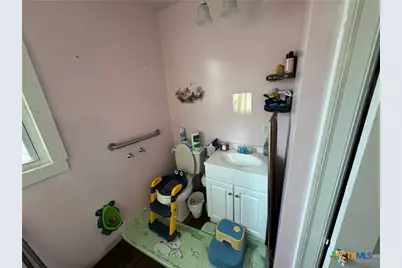 1117 Terrell Street, Cuero, TX 77954 - Photo 25