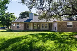 1909 Diamond Ridge Dr, Lampasas, TX 76550 - Photo 25