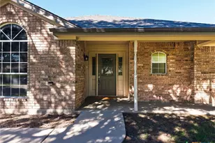 1909 Diamond Ridge Dr, Lampasas, TX 76550 - Photo 3