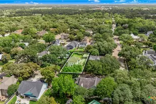 704 W Commercial St, Victoria, TX 77901 - Photo 29