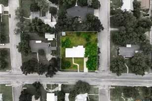 708 W North Ave, Lampasas, TX 76550 - Photo 43
