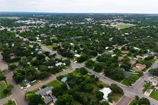 708 W North Ave, Lampasas, TX 76550 - Photo 39