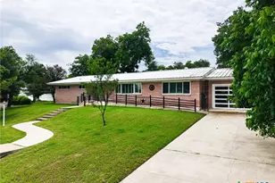 708 W North Ave, Lampasas, TX 76550 - Photo 1