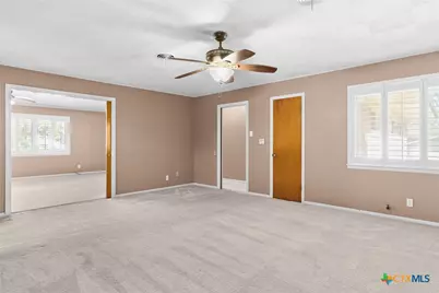 708 W North Ave, Lampasas, TX 76550 - Photo 13