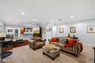 6204 Bon Terra Dr, Austin, TX 78731 - Photo 9
