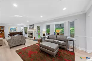 6204 Bon Terra Dr, Austin, TX 78731 - Photo 11