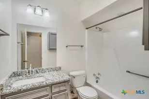 1104 Academy St, San Marcos, TX 78666 - Photo 13