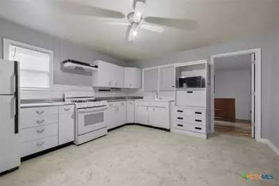 1104 N 10th Street, Killeen, TX 76541 - Photo 7