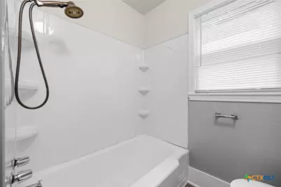 1104 N 10th Street, Killeen, TX 76541 - Photo 17