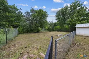 1104 N 10th St, Killeen, TX 76541 - Photo 25