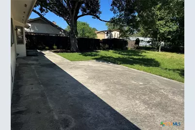 606 Bavarian Drive, New Braunfels, TX 78130 - Photo 13