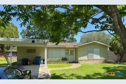 208 Bowie Street, Port Lavaca, TX 77979 - Photo 1