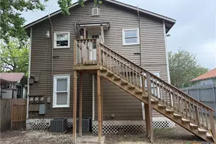 408 E North St, Victoria, TX 77901 - Photo 1