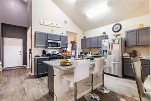 1030 Apricot Ln, Kyle, TX 78640 - Photo 13