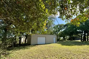 605 River Oaks Dr, Gatesville, TX 76528 - Photo 15