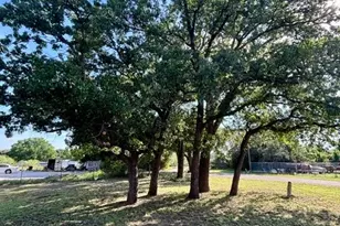 605 River Oaks Dr, Gatesville, TX 76528 - Photo 15