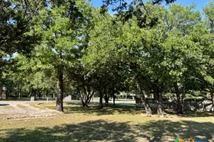 605 River Oaks Dr, Gatesville, TX 76528 - Photo 11