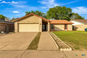206 Fleetwood Dr, Victoria, TX 77901 - Photo 1