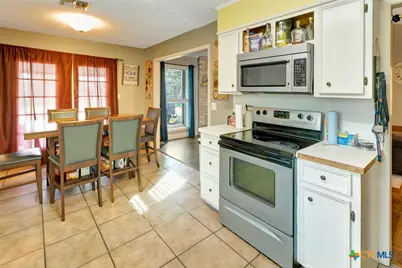206 Fleetwood Drive, Victoria, TX 77901 - Photo 9