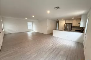 5863 Coahulia Rdg, Seguin, TX 78155 - Photo 3