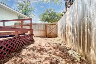 106 Hughson Ct, San Marcos, TX 78666 - Photo 33