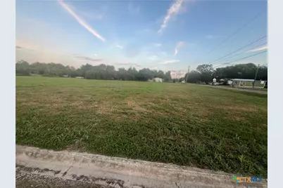 1408 S Depot Street, Victoria, TX 77901 - Photo 3
