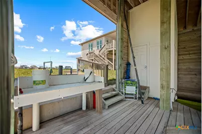 509 S 7th Street, Port O'Connor, TX 77982 - Photo 5