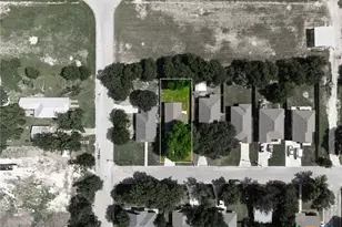 908 E Ave B, Lampasas, TX 76550 - Photo 25