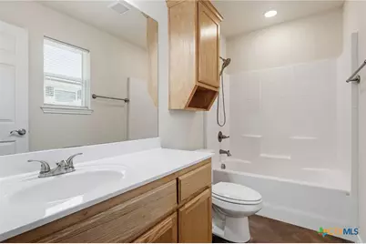 908 E Avenue B, Lampasas, TX 76550 - Photo 15