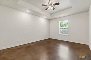 908 E Ave B, Lampasas, TX 76550 - Photo 11