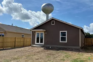 804 E 6th St, Nixon, TX 78140 - Photo 25