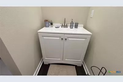 804 E 6th Street, Nixon, TX 78140 - Photo 19