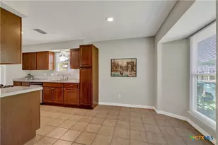 1917 Castle Gate Cir, San Marcos, TX 78666 - Photo 9