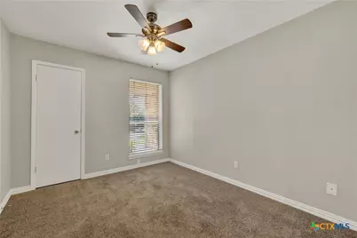 1917 Castle Gate Circle, San Marcos, TX 78666 - Photo 17